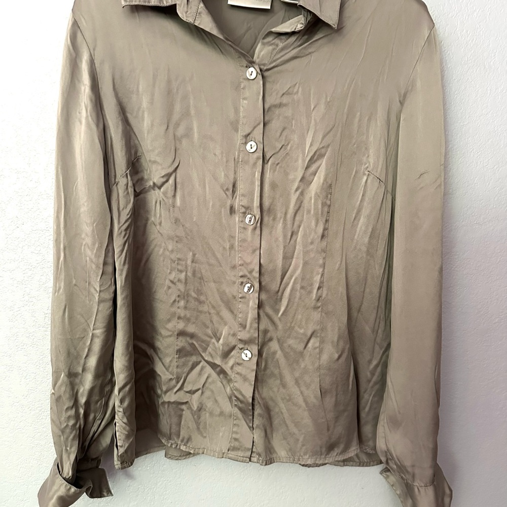 Worthington Silk Silver Fitted Long Sleeve Notched Collar Shirt